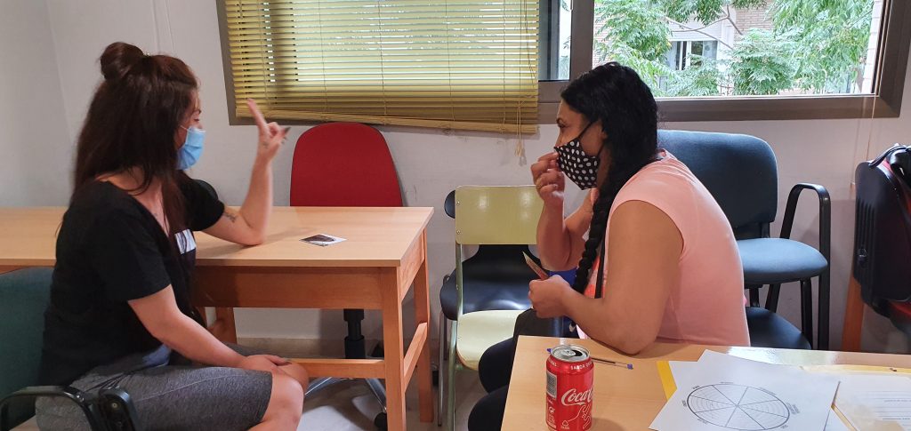 Formación en habilidades y capacidades para el empleo y la inserción laboral con mujeres de Massamagrell